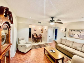 Cozy Modest Home near Universal Studios/VolcanoBay